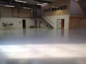 Epoxy antislip coatingvloer autofrabrikant